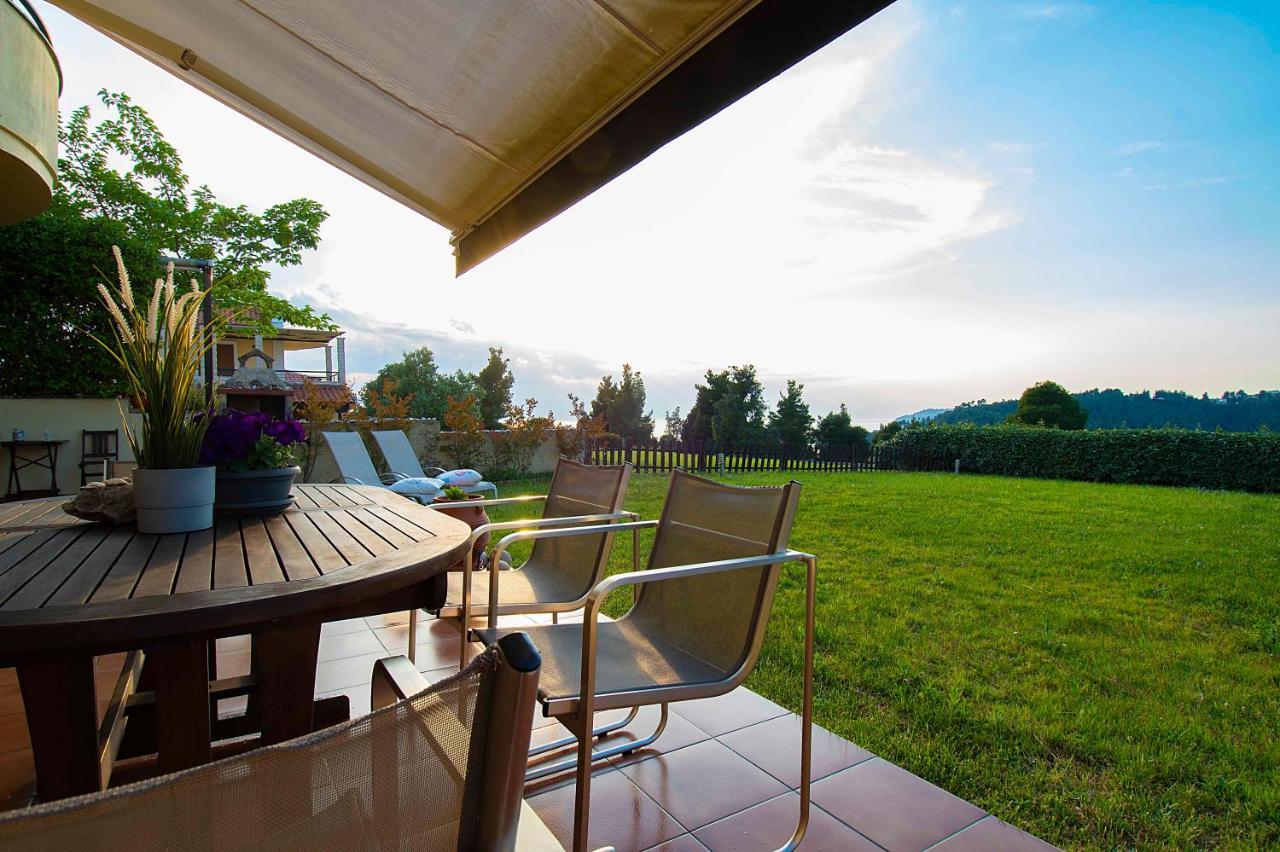 #Luxlikehome Hill Summer Villa Elani エクステリア 写真
