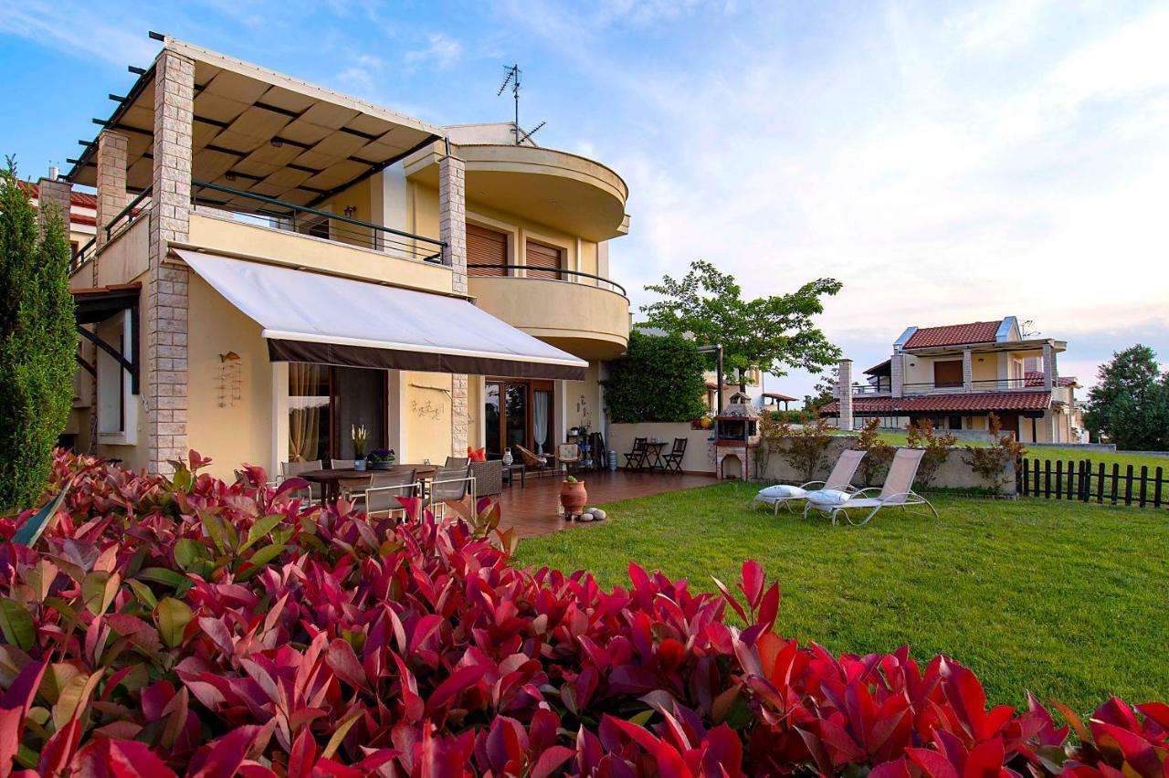 #Luxlikehome Hill Summer Villa Elani エクステリア 写真